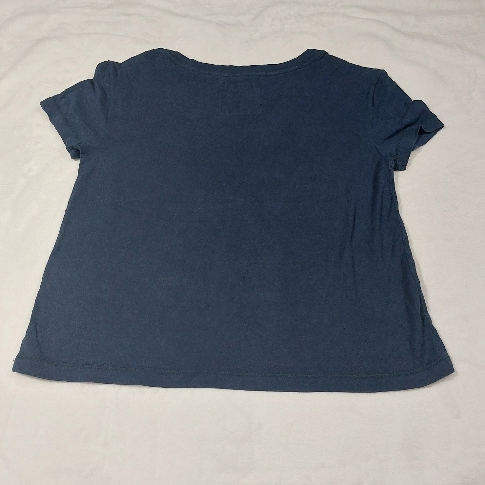 HOLLISTER NAVY BLUE MALIBU BEACH CROP T-SHIRT SIZE XS - Picture 11 of 11